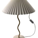 lampada metallo e lino