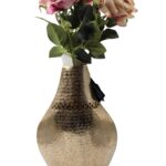 Vaso Stile Arabo in metallo dorato punzonato, vaso metallo, vaso dorato
