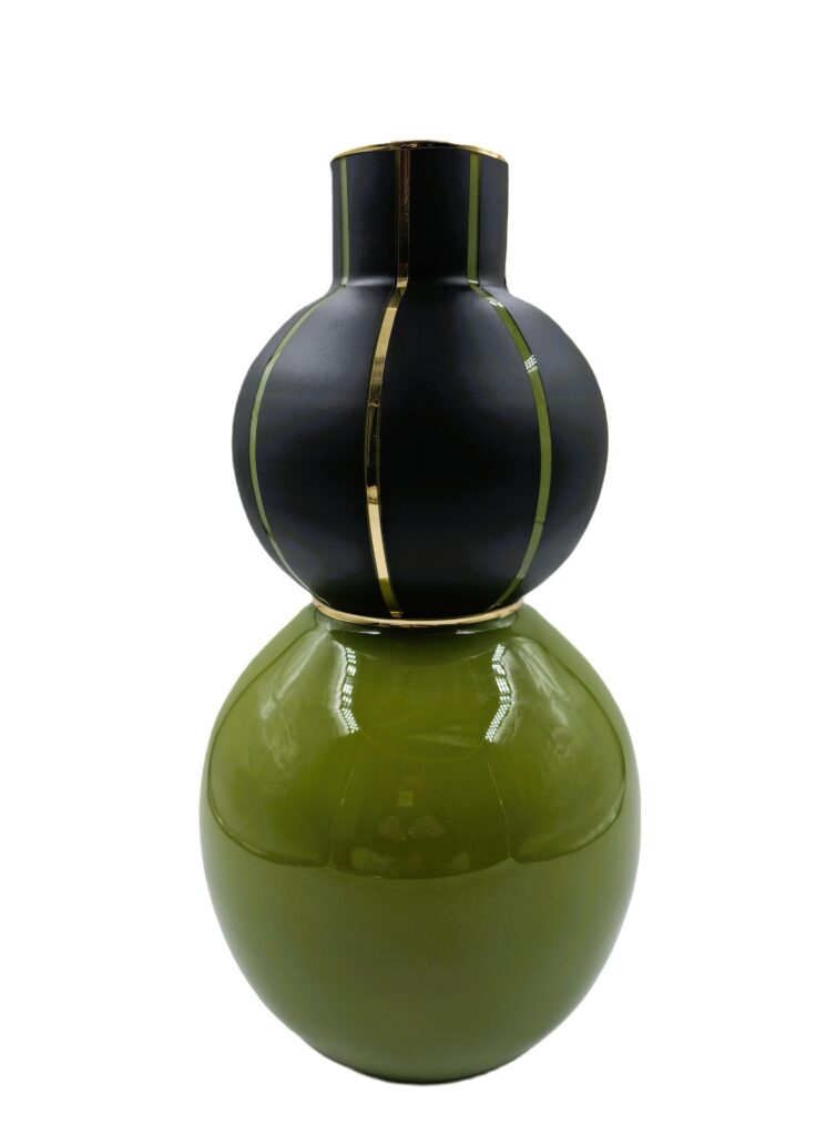 Vaso Verde Oliva Nero e Dettagli Oro in Vetro H cm 37 ร19