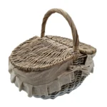 Cestino Pic Nic in Vimini Colore Beige Foderato Doppio Coperchio con Manico 32x23 H29 cm dispensa mediterranea oggettistica complementi d'arredo articoli da regalo home decor
